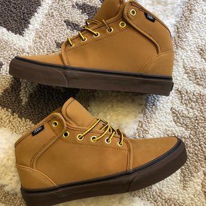 Vans 106 Mid Buck Tan Shoes